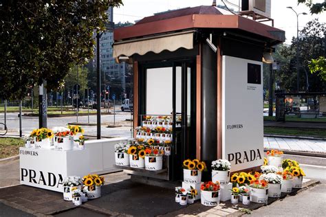 chiosco prada fiori milano|miuccia prada milano.